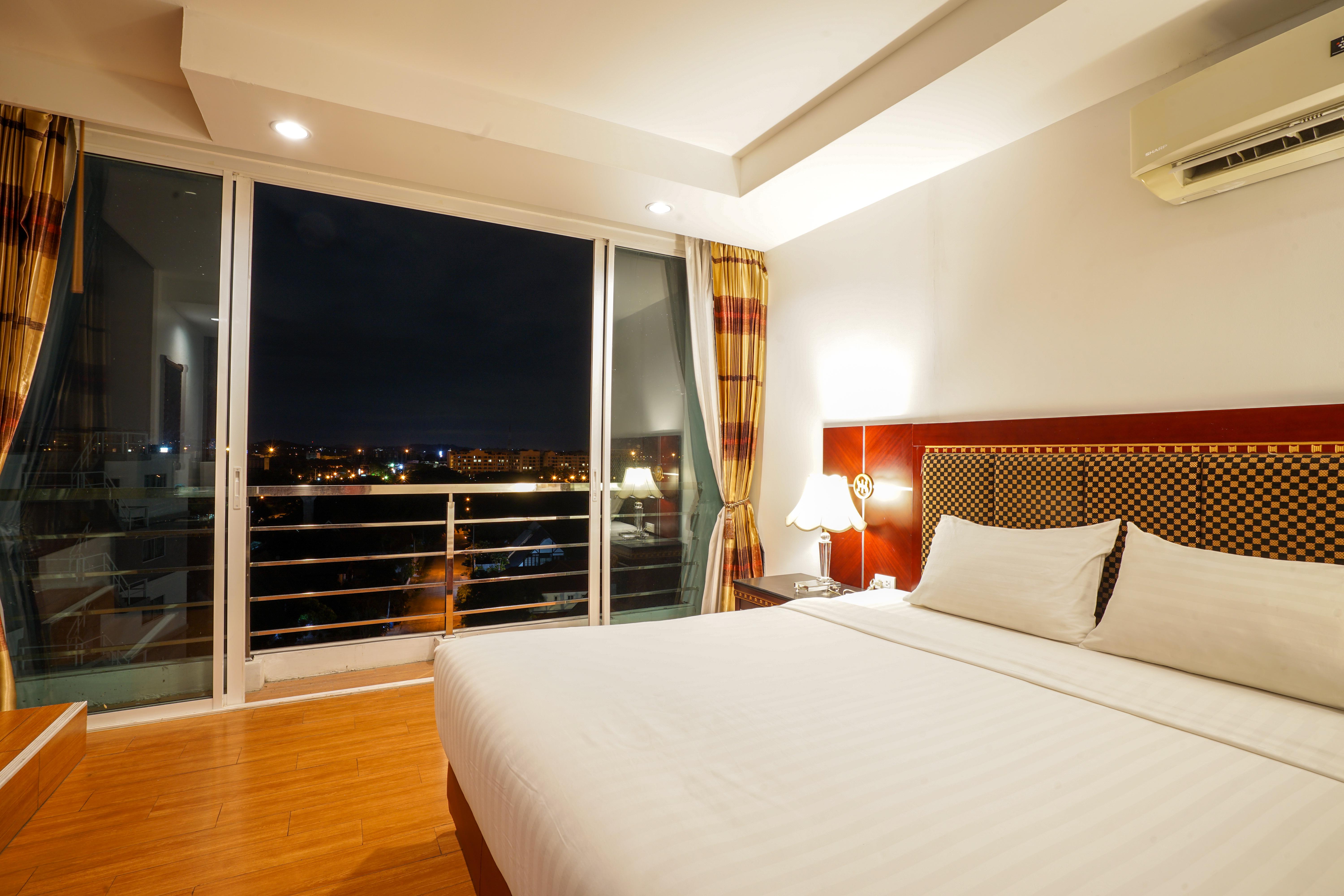 Jomtien Hisotel Ngoại thất bức ảnh
