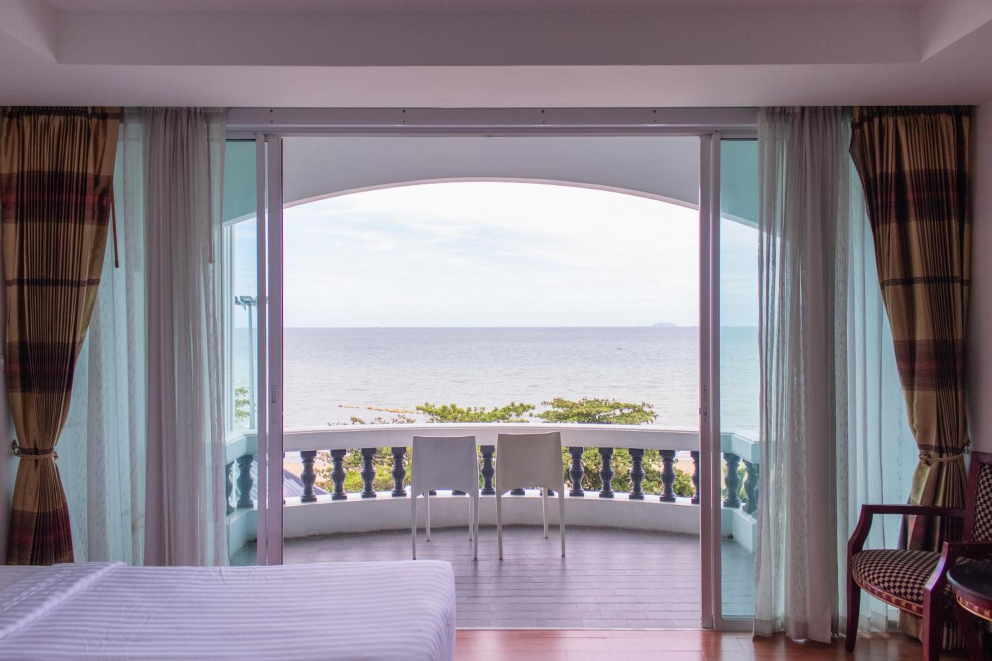 Jomtien Hisotel Ngoại thất bức ảnh
