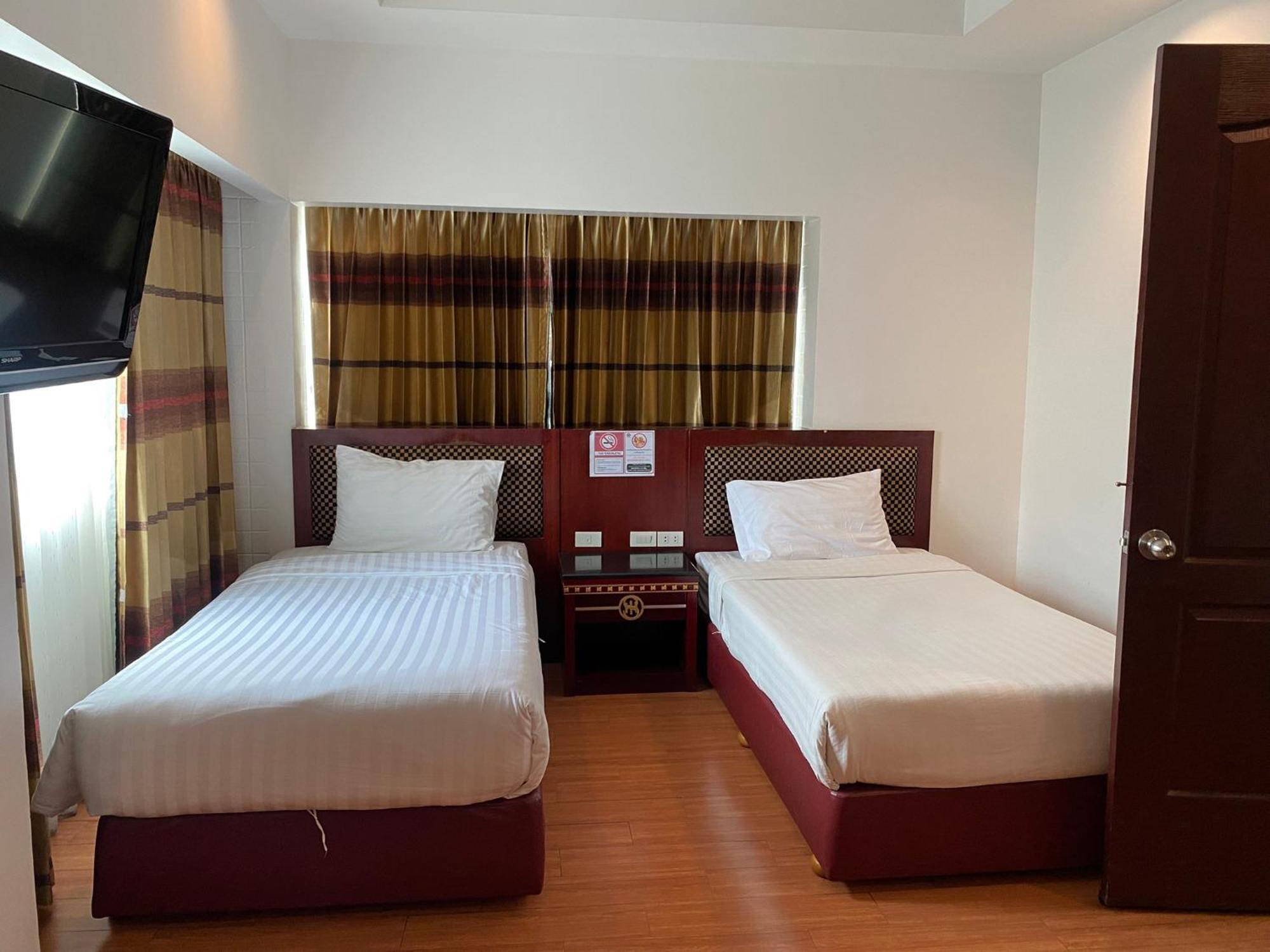 Jomtien Hisotel Ngoại thất bức ảnh